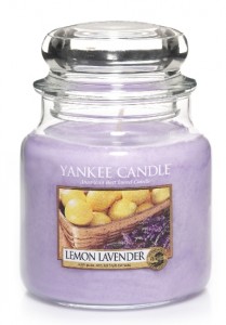 Sviečka v skle stredná, YANKEE CANDLE, Lemon Lavender